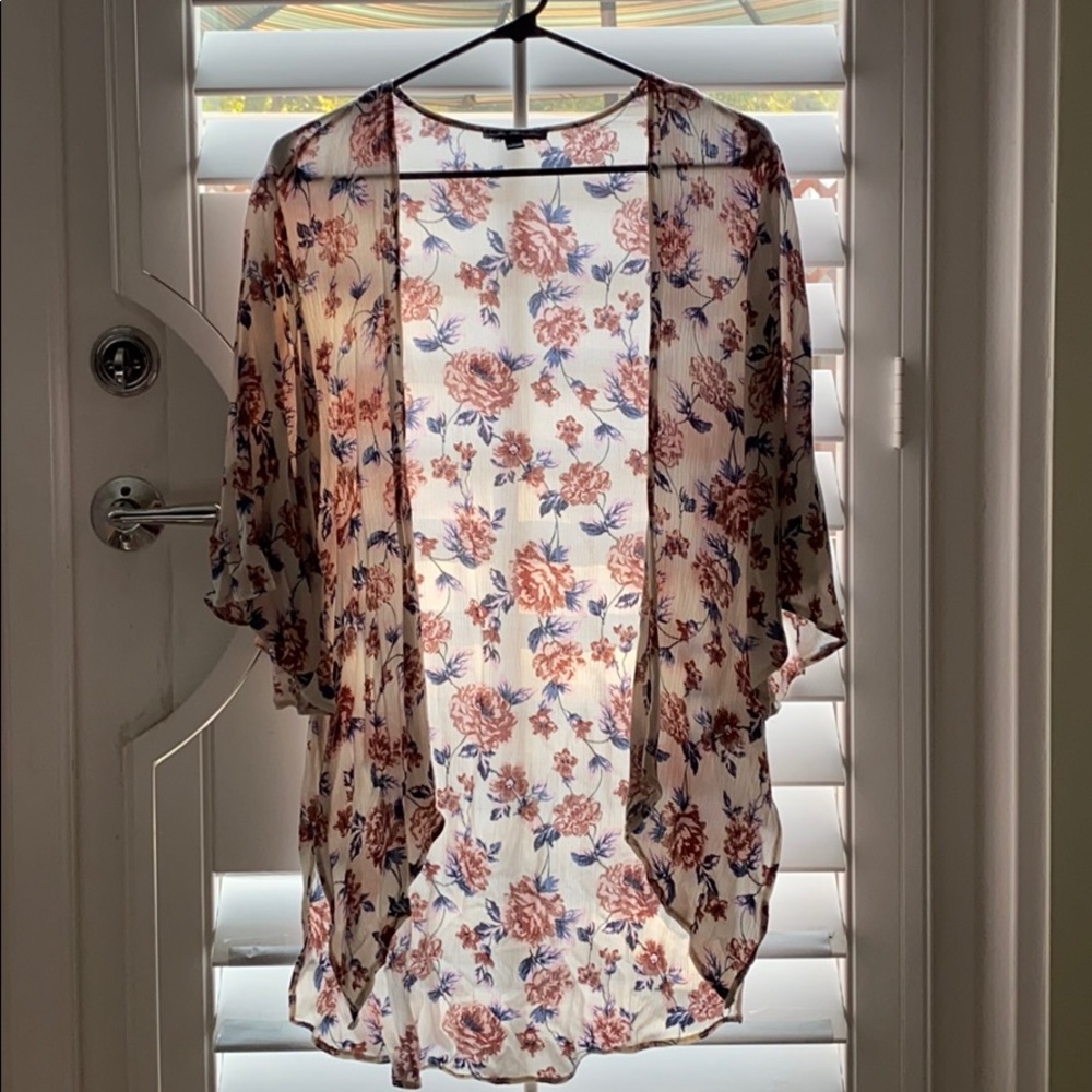 American Eagle kimono